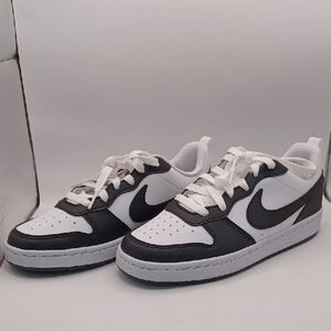 NEW Nike Court Borough Low Recraft Big Kids White/Black Sneakers Youth Size 4 US